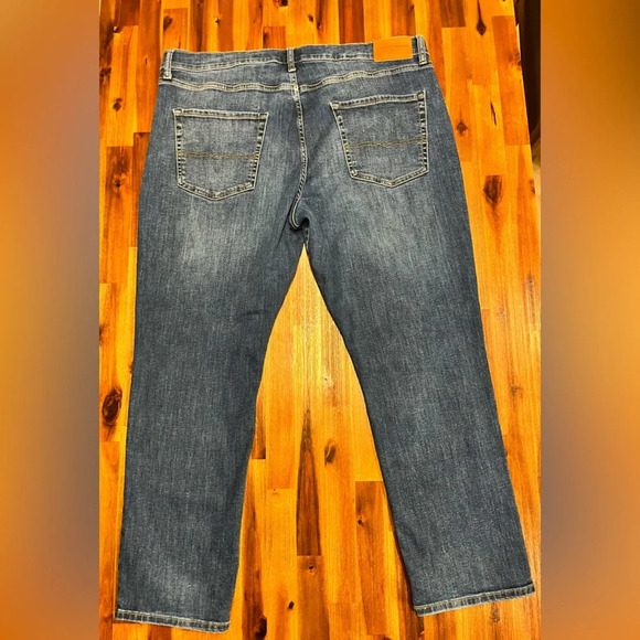 Lucky Brand 410 Athletic Straight Fit Blue Jeans men’s size 40x30 - Picture 3 of 10